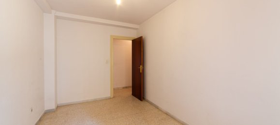 Apartamento de 3 dormitorios en Valladolid, Spain No. 171446 14