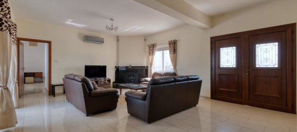 4 bedrooms Villa for sale in Choirokoitia, Larnaka, Cyprus № 17845 4