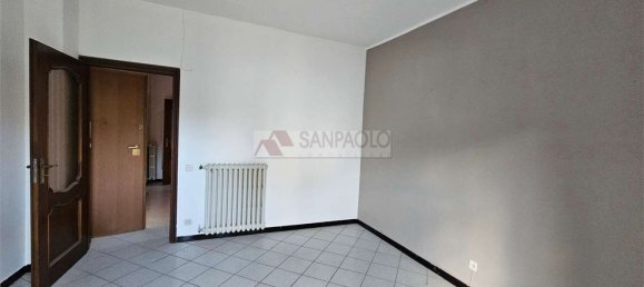 2 bedrooms Apartment in Alba, Italy No. 318727 4
