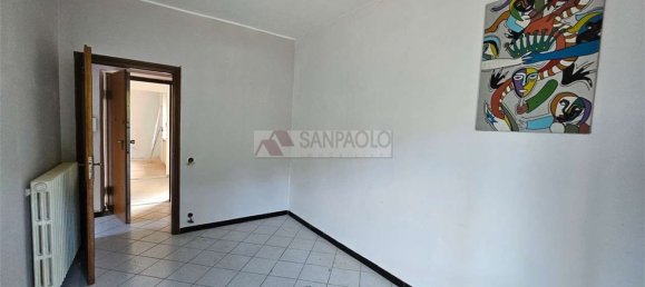 2 bedrooms Apartment in Alba, Italy No. 318727 2
