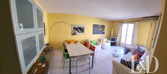 2 bedrooms Apartment in Saint-Tropez, France No. 321975 2