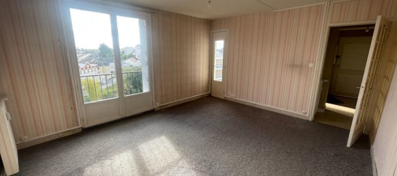 3 chambres Appartement à Châteauroux, France No. 78419 3