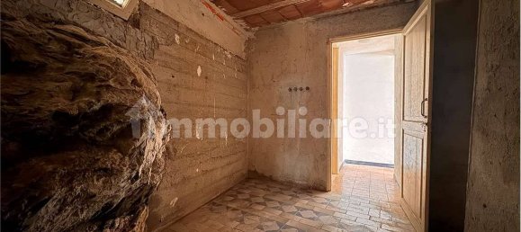 2 bedrooms House in Rezzo, Italy No. 130481 28