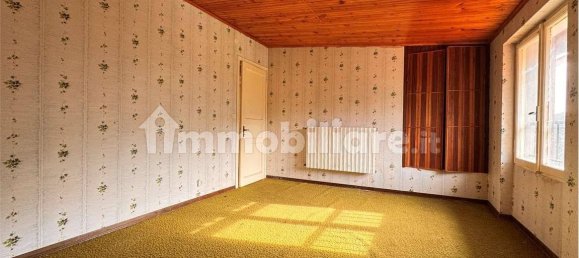 2 bedrooms House in Rezzo, Italy No. 130481 11