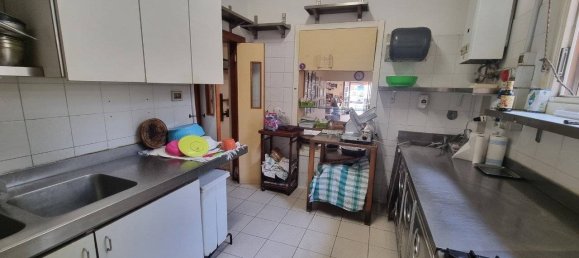 1-Zimmer Gewerbliche Immobilie in Florence, Italy, Nr. 218556 24