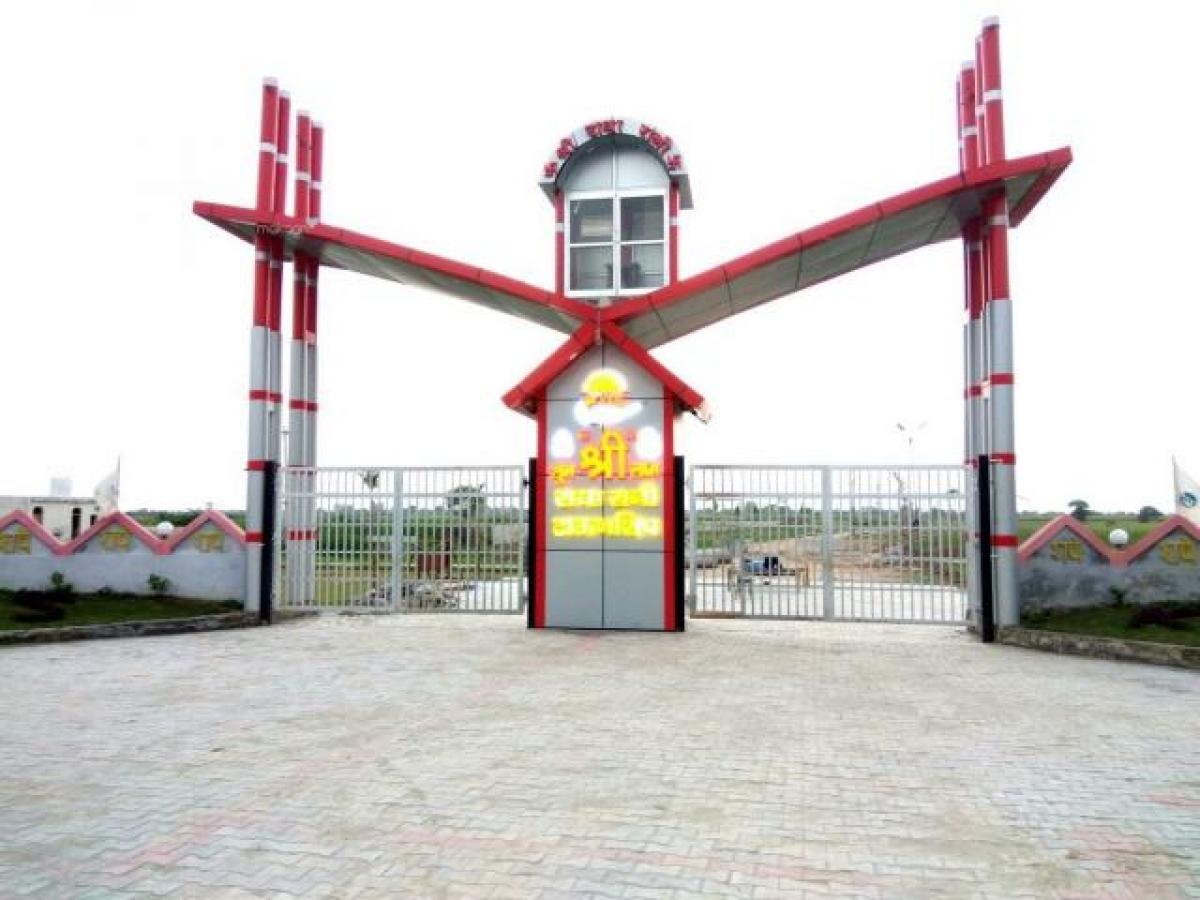  Land in Mathura, India No. 40547