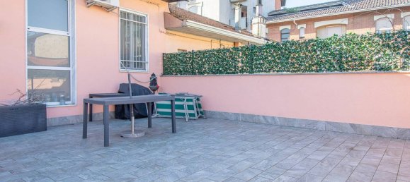 2-salle Propriété commerciale à Magnago, Italy No. 110261 21