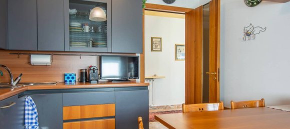 2-salle Propriété commerciale à Magnago, Italy No. 110261 31