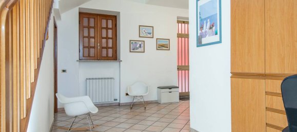 2-salle Propriété commerciale à Magnago, Italy No. 110261 15