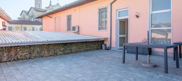 2-salle Propriété commerciale à Magnago, Italy No. 110261 20