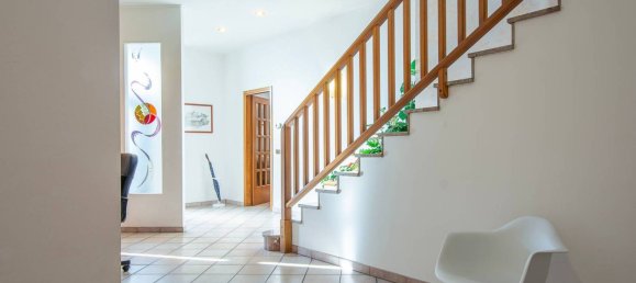 2-salle Propriété commerciale à Magnago, Italy No. 110261 16