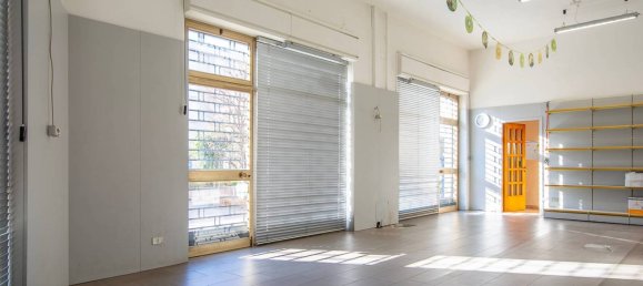 2-salle Propriété commerciale à Magnago, Italy No. 110261 8