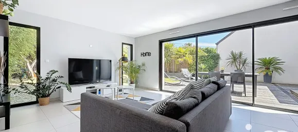 5 bedrooms House in La Chapelle-sur-Erdre, France No. 318454 3