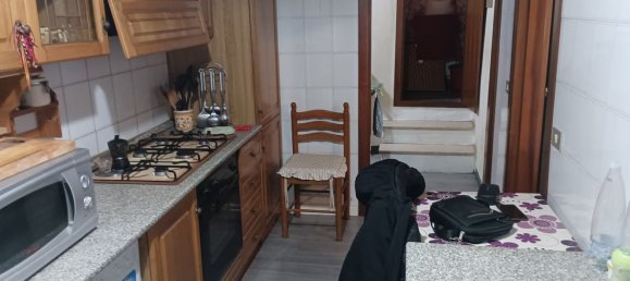 4 rooms Duplex in Prato, Italy No. 64107 6