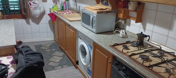 4 rooms Duplex in Prato, Italy No. 64107 4