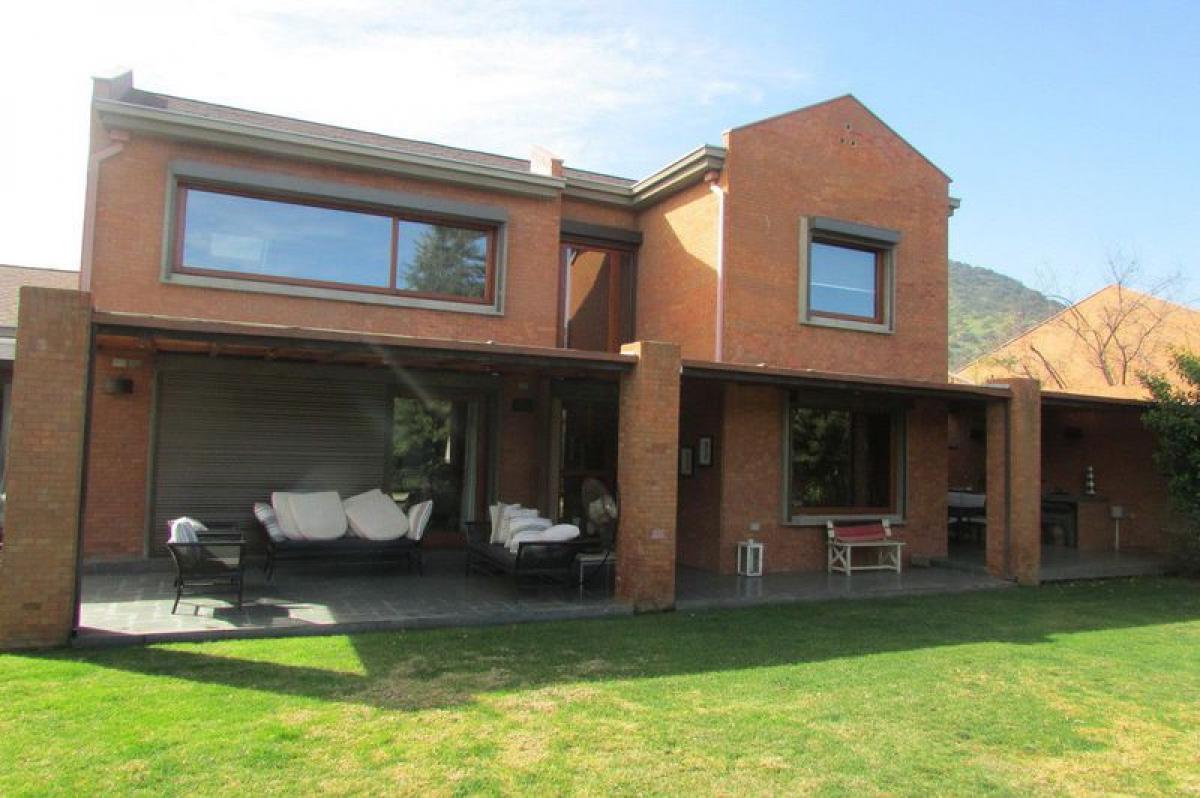 5 bedrooms House in Santiago, Chile No. 5441