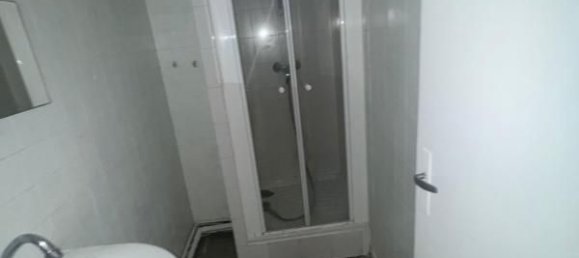 2 bedrooms Apartment in Paris, France No. 171332 9