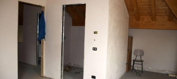 5 rooms House in Quart, Italy No. 109668 21