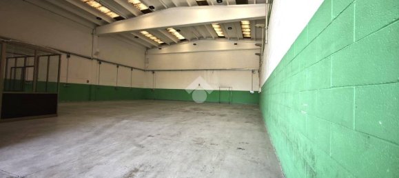 680m² Warehouse in Nichelino, Italy No. 296318 2