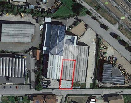 680m² Warehouse in Nichelino, Italy No. 296318