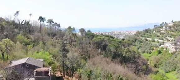 Casa de 20 divisões em Lavagna, Italy N.º 107717 6