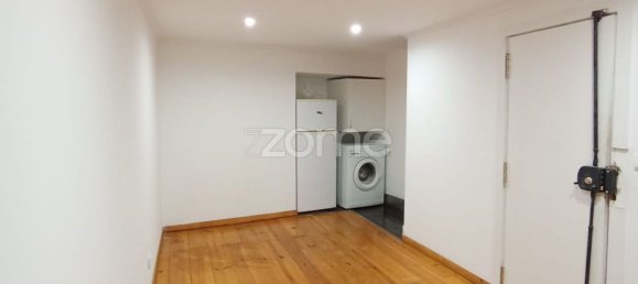 5 bedrooms Building in Lisbon, Portugal No. 182649 5