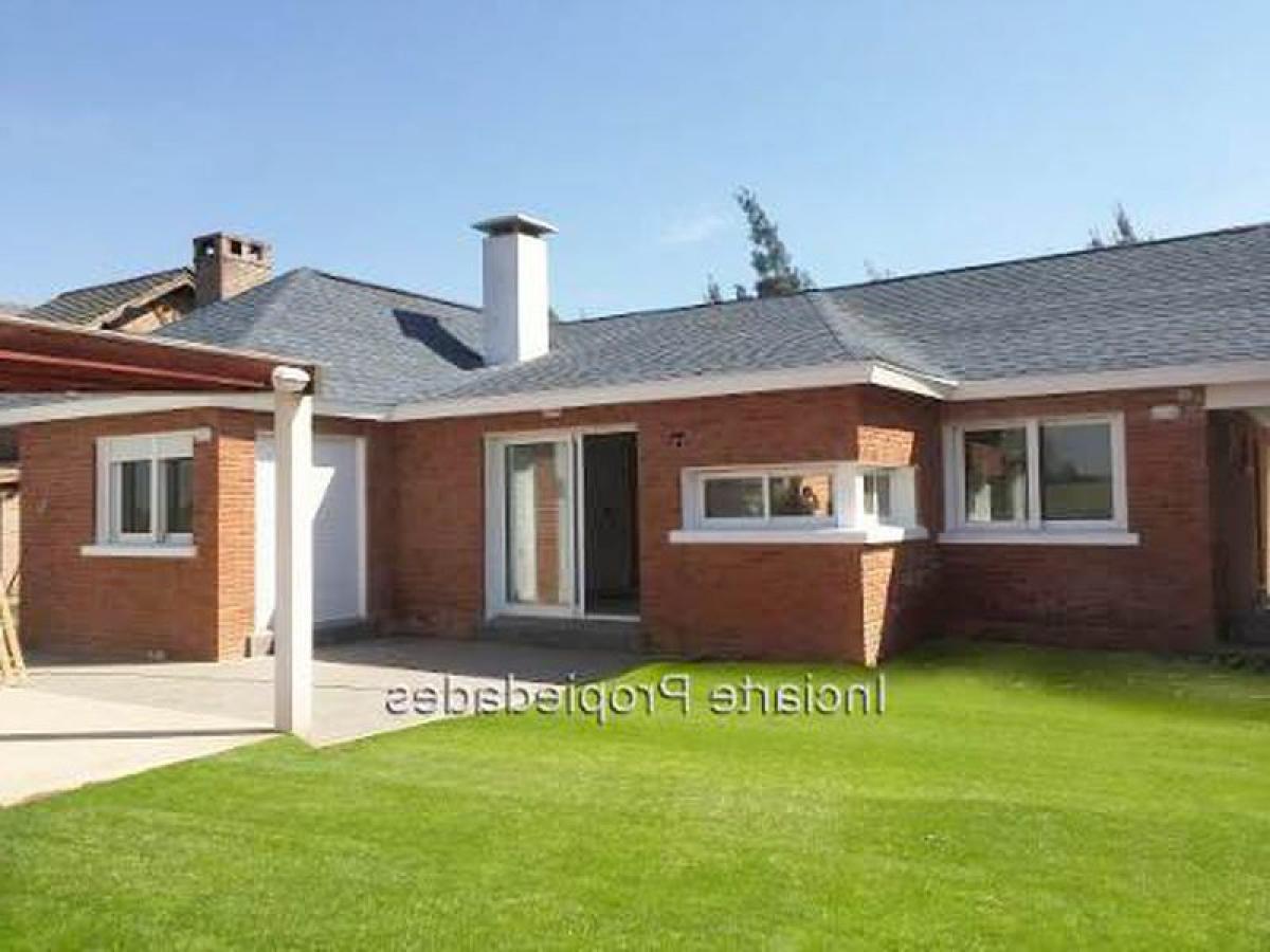 3 Schlafzimmer Haus in Canelones, Uruguay, Nr. 7233