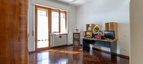 8 bedrooms House in Falconara Marittima, Italy No. 378017 21