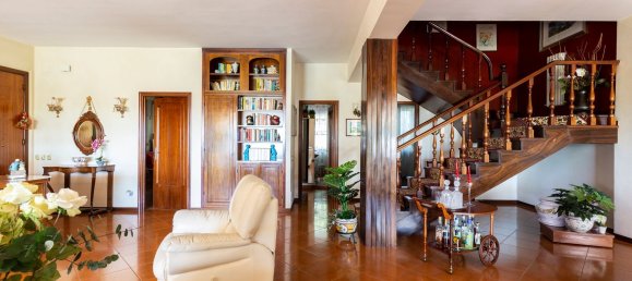 8 bedrooms House in Falconara Marittima, Italy No. 378017 6