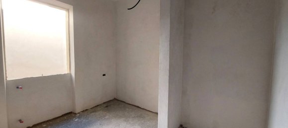 2 Schlafzimmer Wohnung in Florence, Italy, Nr. 328766 5