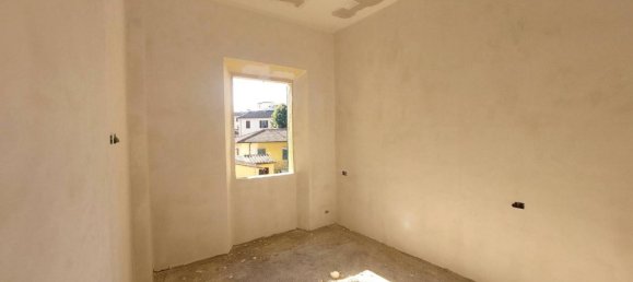 2 Schlafzimmer Wohnung in Florence, Italy, Nr. 328766 9