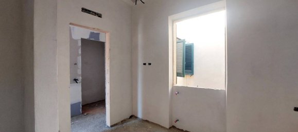 2 Schlafzimmer Wohnung in Florence, Italy, Nr. 328766 6