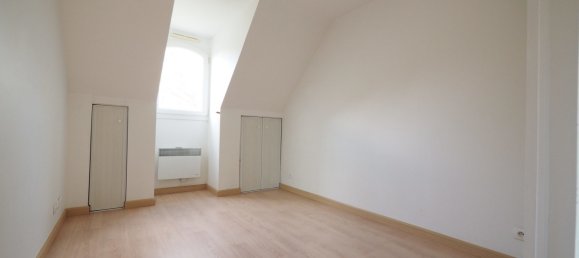 2 bedrooms House in Bois-d'Arcy, France No. 142010 8