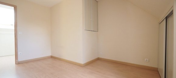 2 bedrooms House in Bois-d'Arcy, France No. 142010 7