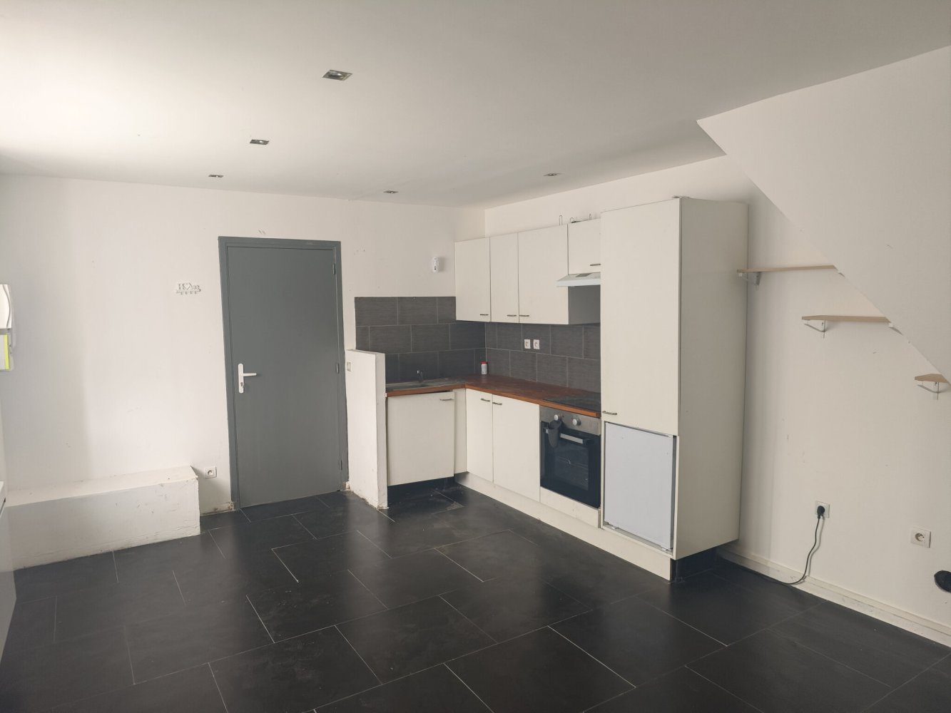 3 bedrooms Duplex in Roubaix, France No. 306533