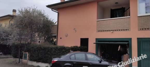 7 bedrooms House in Correggio, Italy No. 336195 2