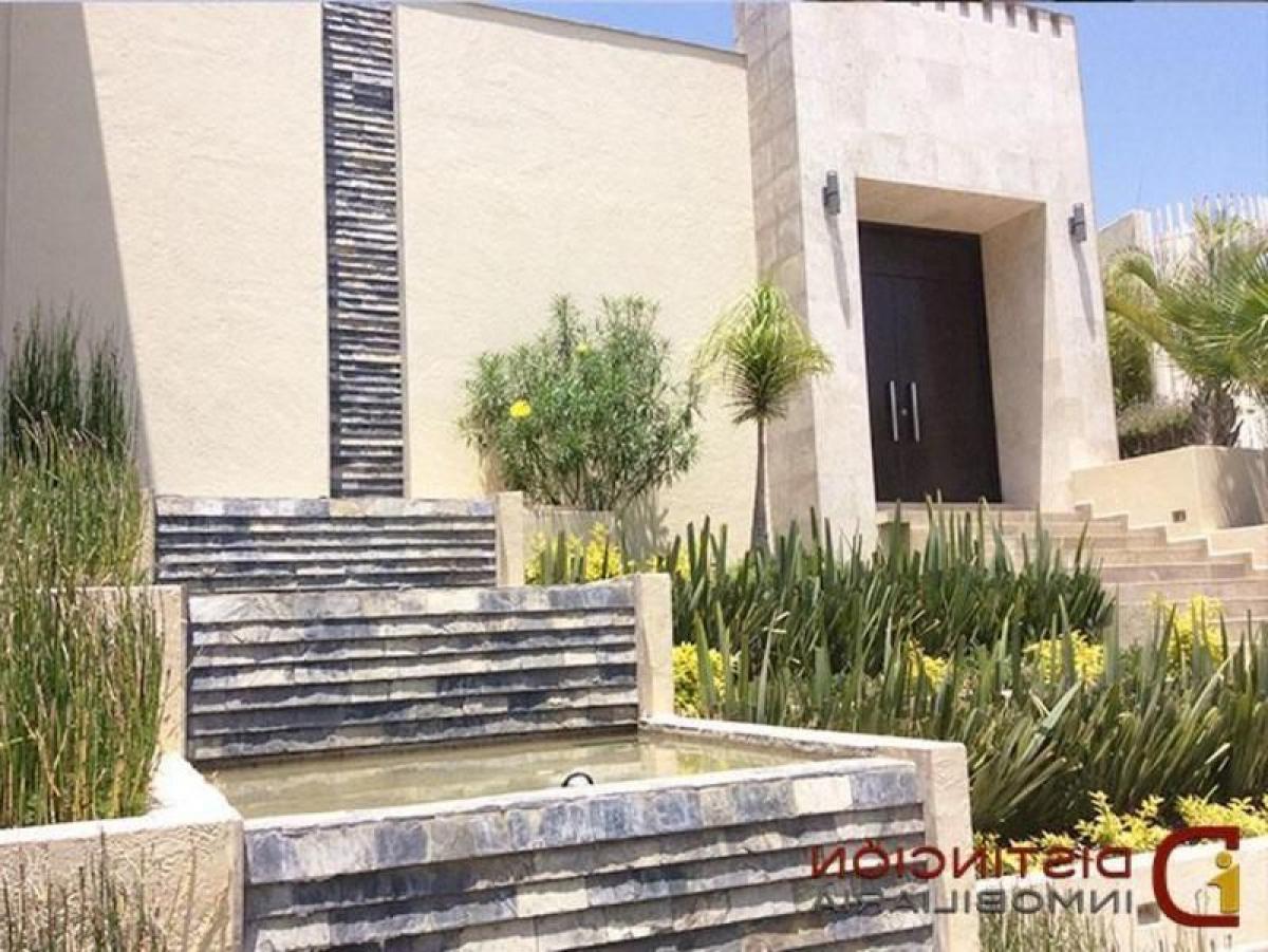 Casa de 4 dormitorios en Querétaro, Mexico No. 187696