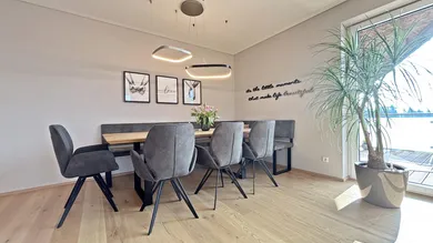 Edificio en Marchtrenk, Austria 320 m² No. 26938