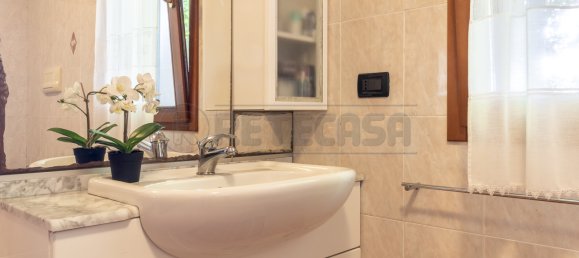 2 bedrooms House in Carmignano di Brenta, Italy No. 283806 18