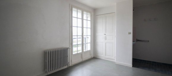 4 bedrooms House in Chatillon-Coligny, France No. 103312 13