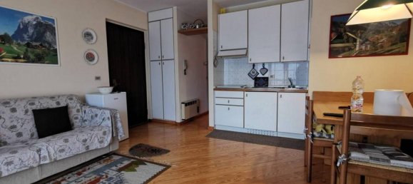2 rooms Apartment in Centro Valle Intelvi, Italy No. 119635 4