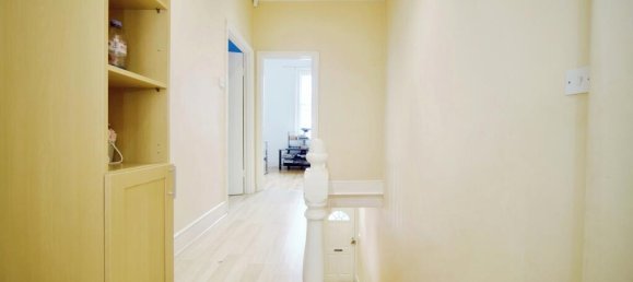 2 bedrooms Apartment in London, United Kingdom No. 11688 8