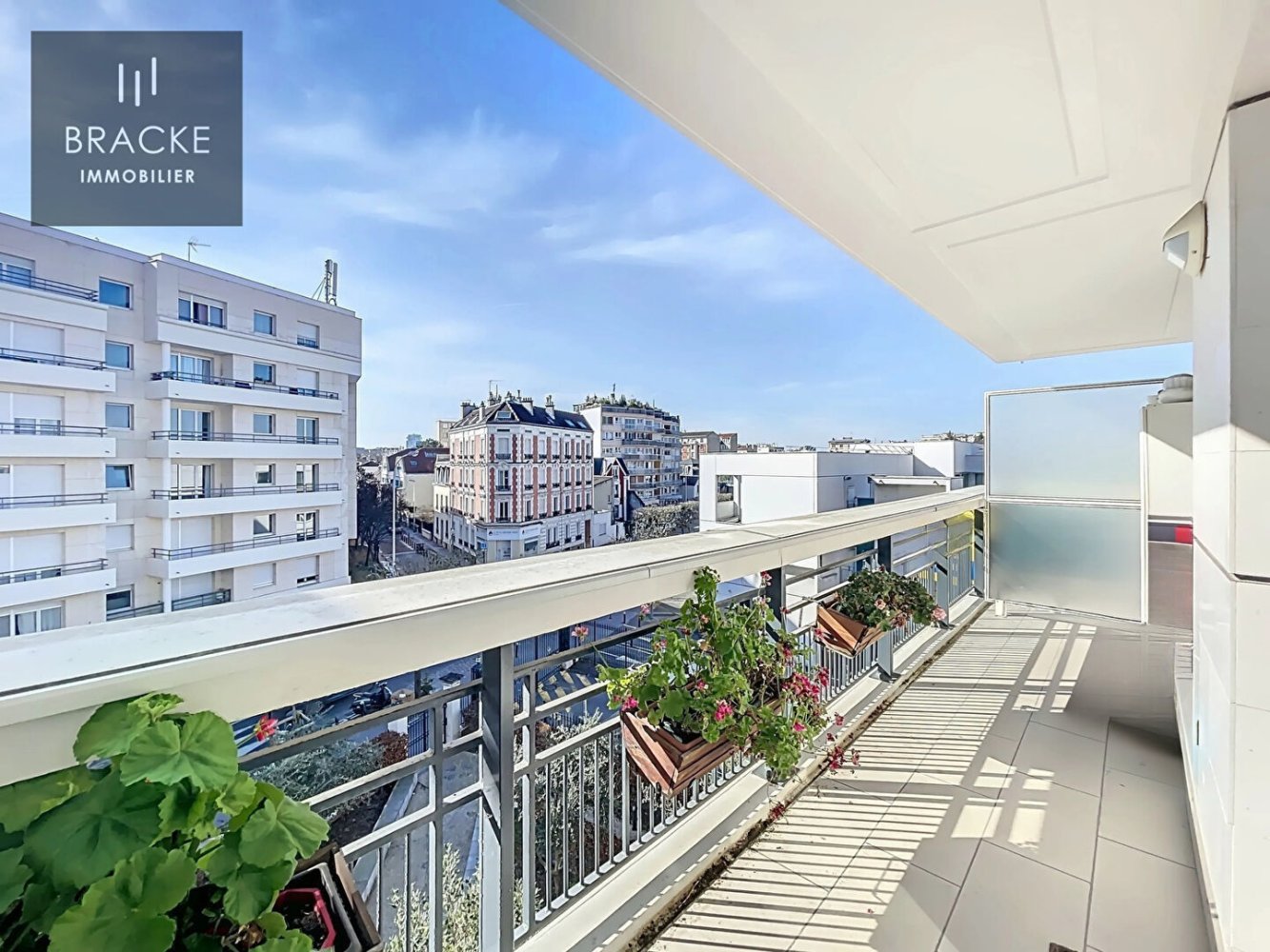 Apartamento de 1 dormitorio en Courbevoie, France No. 126446