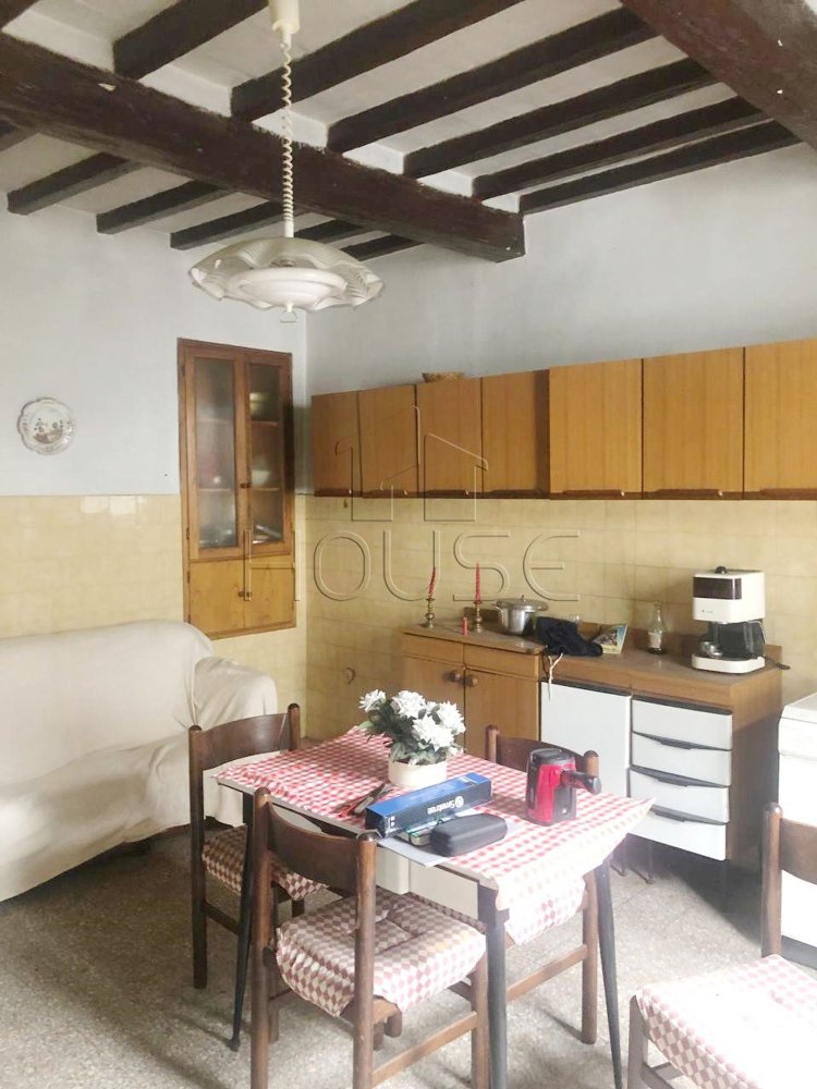 6 rooms Apartment in Pieve Santo Stefano, Italy No. 151886