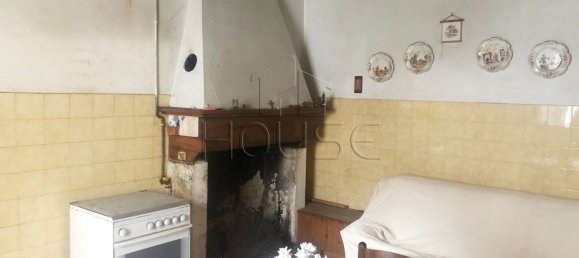 6 rooms Apartment in Pieve Santo Stefano, Italy No. 151886 2