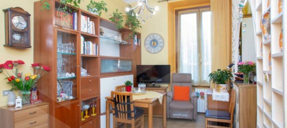 Квартира с 2 комнатами в Милан, Италия № 241333 2