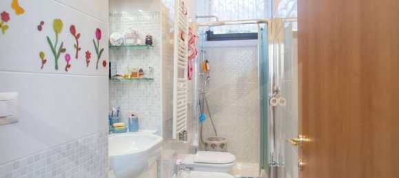 Квартира с 2 комнатами в Милан, Италия № 241333 17