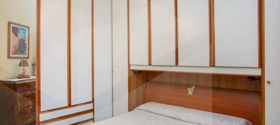 Квартира с 2 комнатами в Милан, Италия № 241333 12