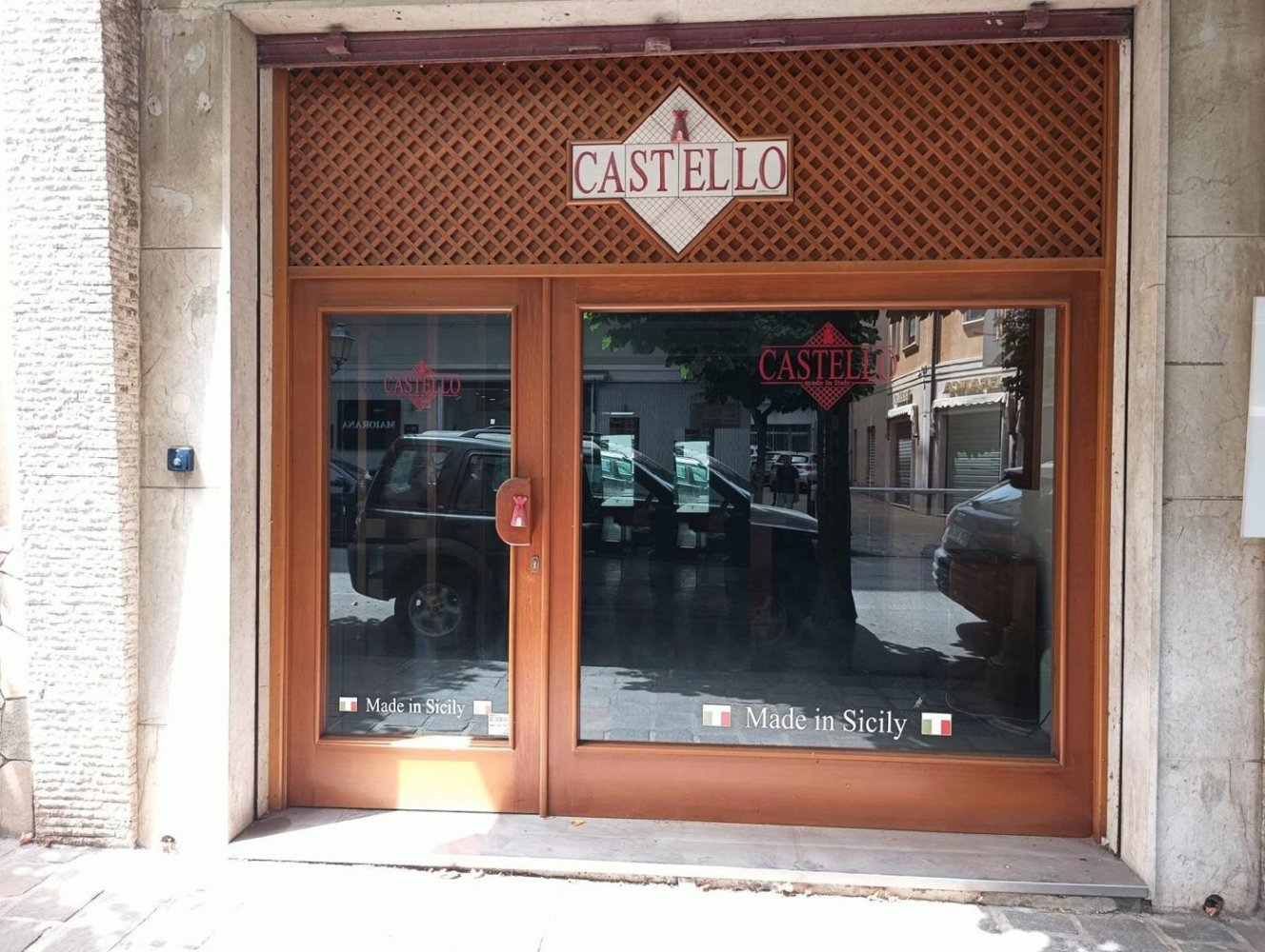 Propiedad comercial de 2 habitaciónes en Barcellona Pozzo di Gotto, Italy No. 84802