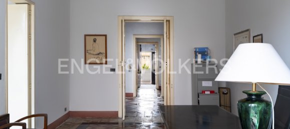 Дом с 5 спальнями в Виттория, Италия № 105192 3